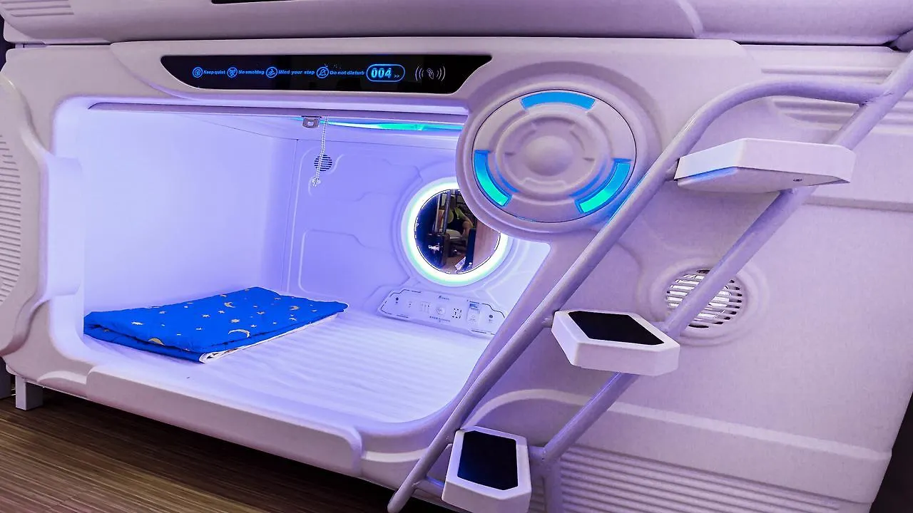 Spacepod@Com Singapur